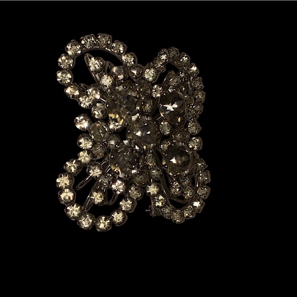 Vintage Clear Rhinestone Butterfly Brooch Unsigned - Picture 3 of 8